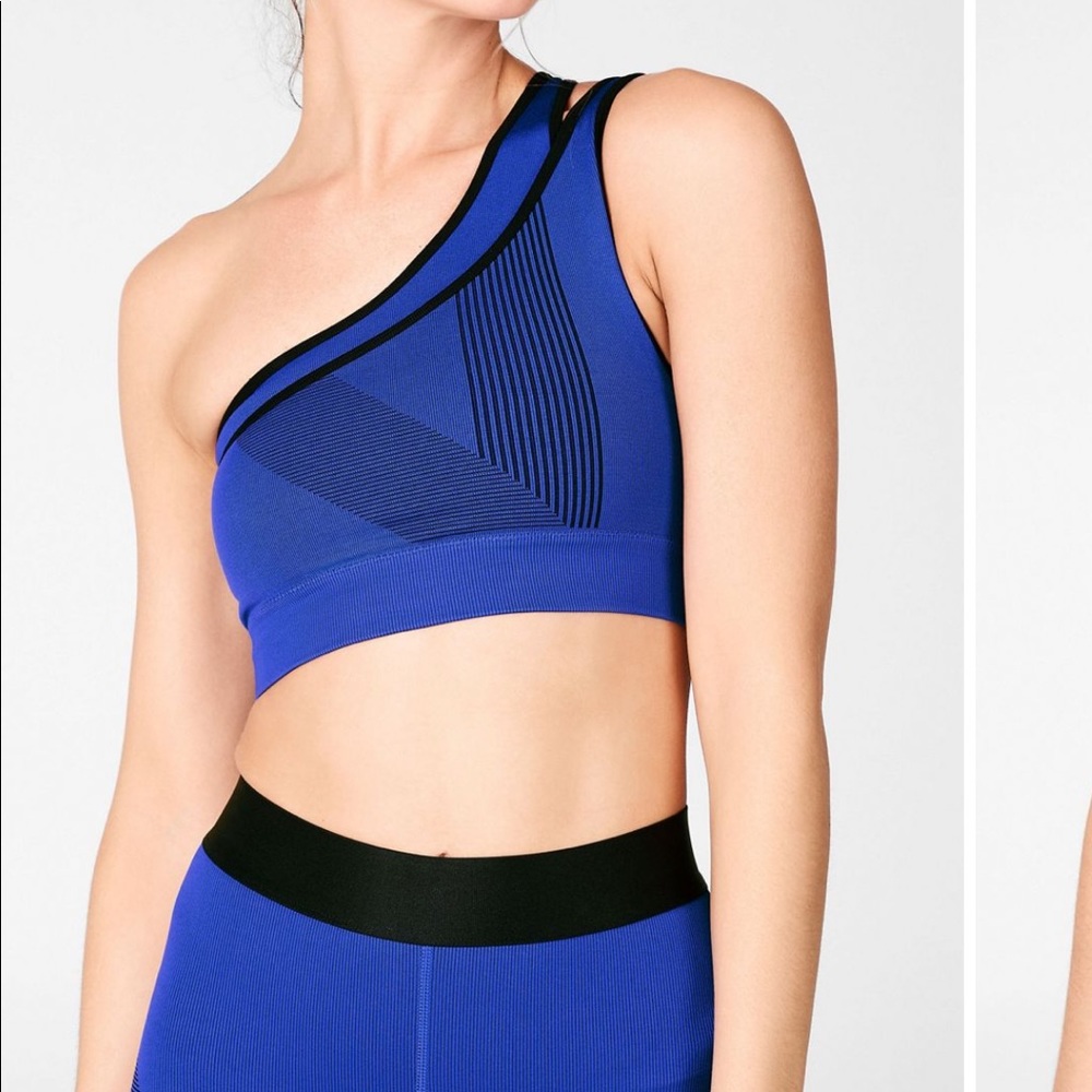 Indy seamless sports bra